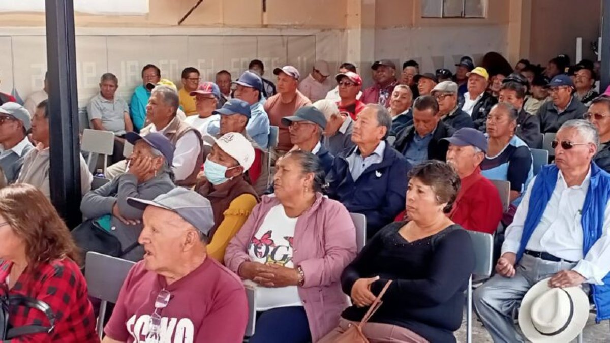 Ley Económica Urgente: gremios municipales alertan impacto en empleo y servicios públicos.