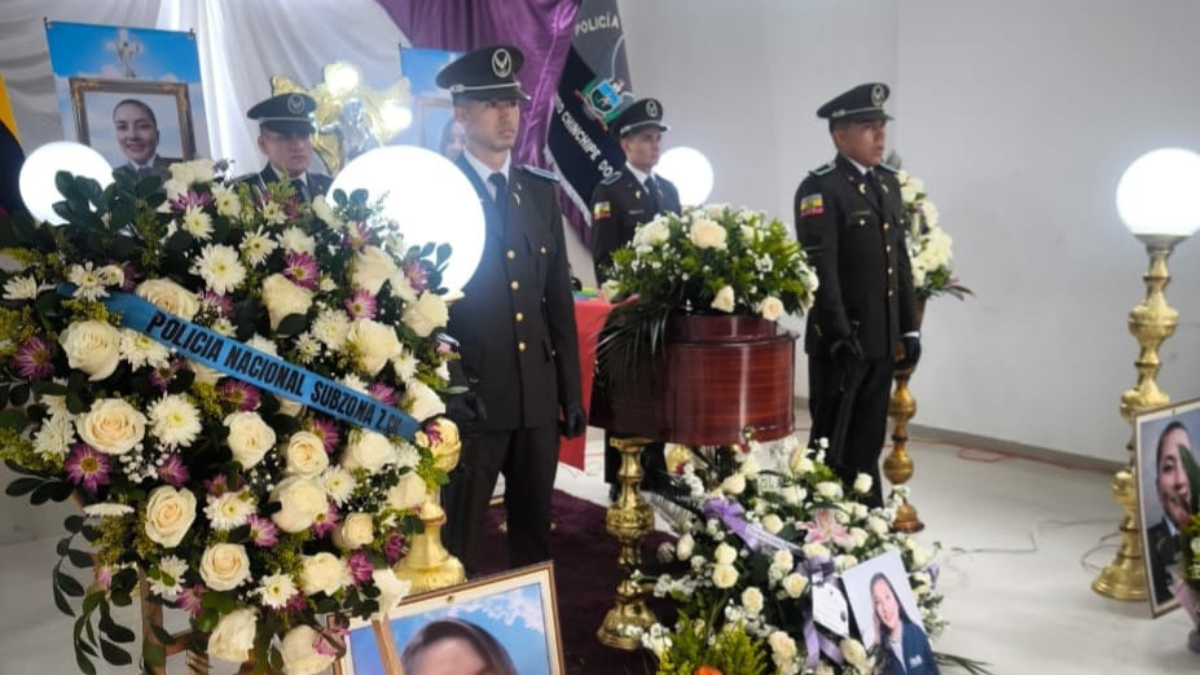 Velorio de la policía Ana Peñarreta.