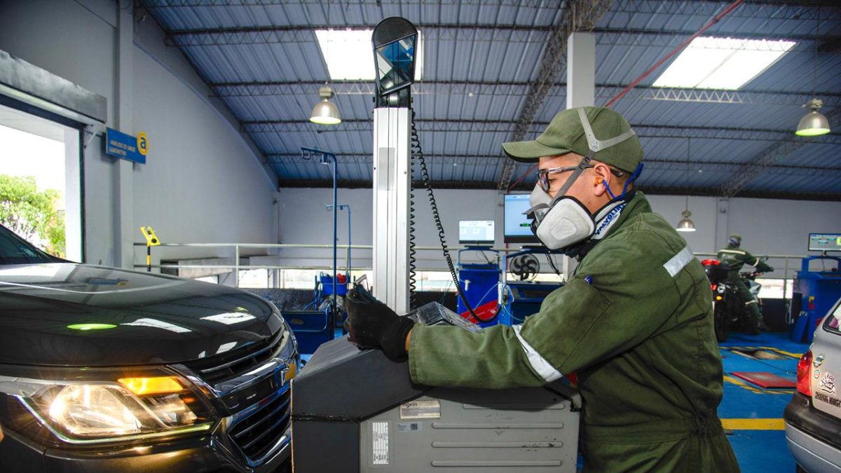 En Quito hay seis centros de revisión técnica vehicular.