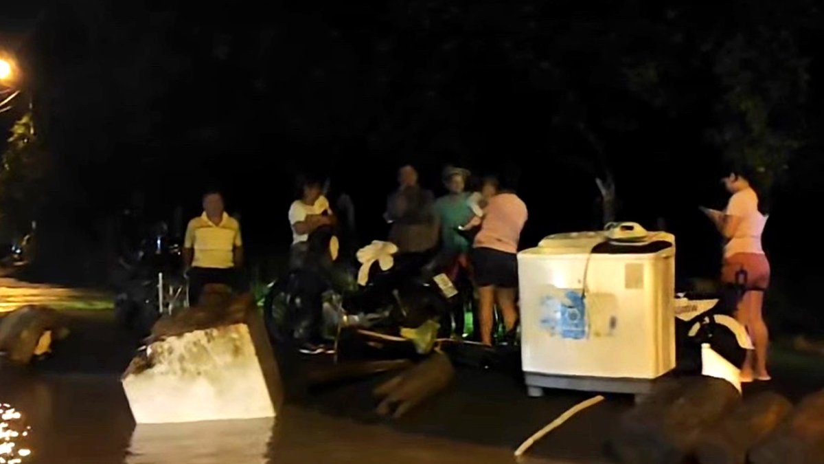 Varias familias del sitio Garrapata, del cantón Chone, sufren las afectaciones del invierno