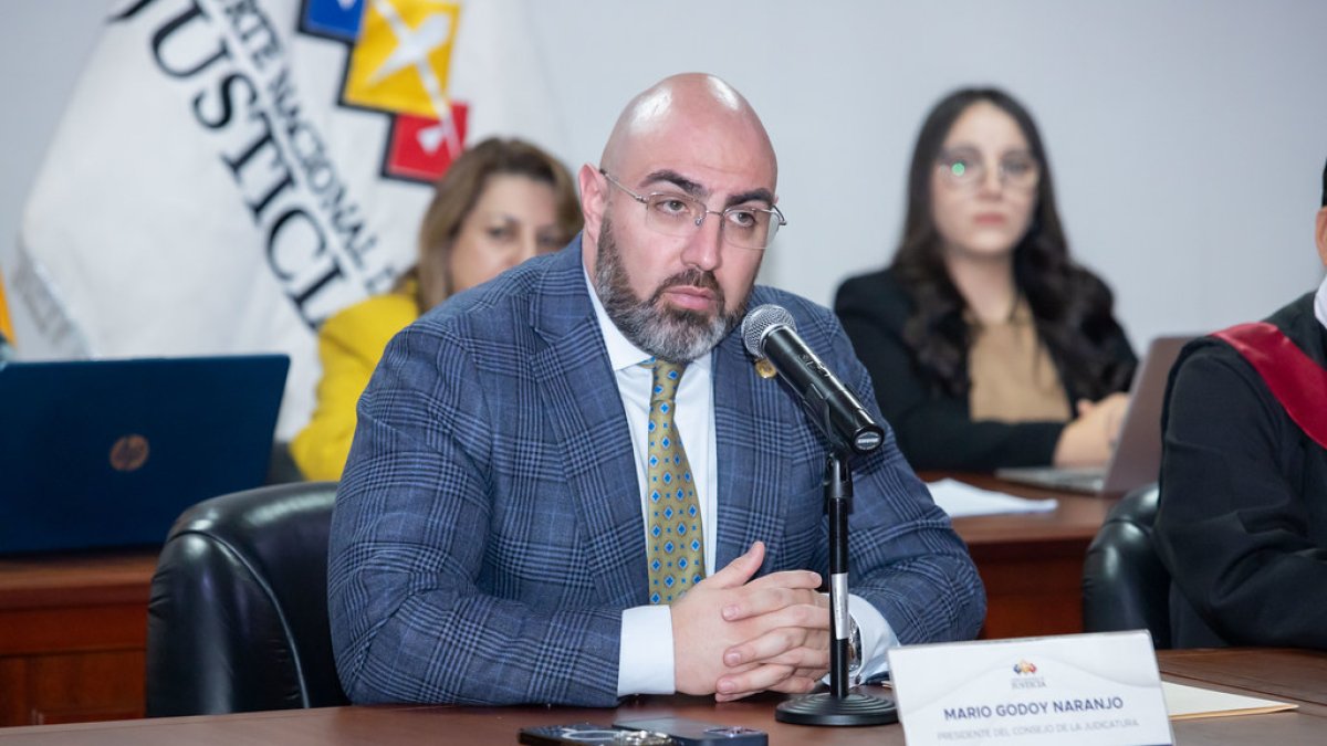 Mario Godoy fue censurado y destituido del Consejo de la Judicatura con 148 votos en la Asamblea Nacional.