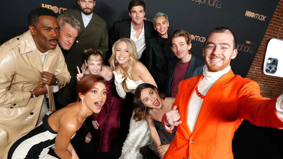Parte del elenco principal de Euphoria, durante la premier de la segunda temporada en 2022.