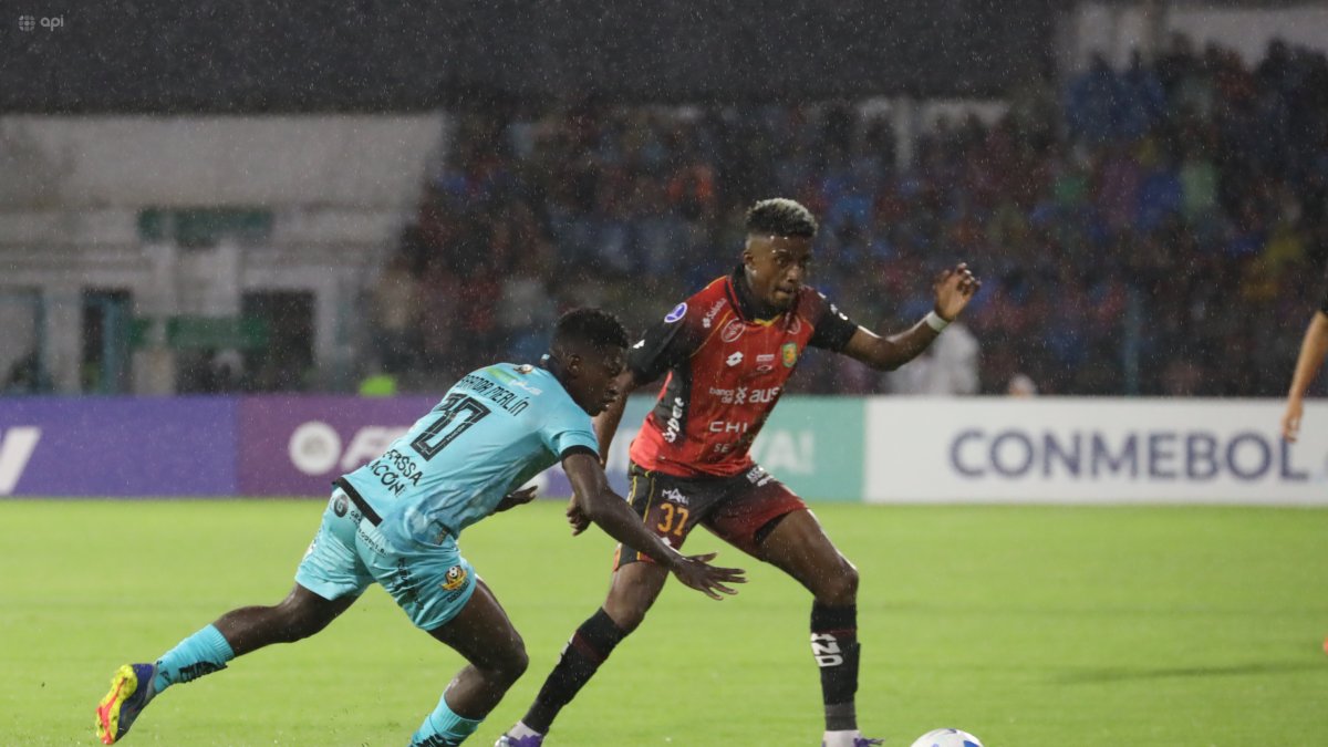 Deportivo Cuenca busca meterse en la pelea por el liderato de LigaPro 2026.