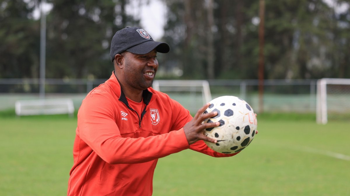 Edison Méndez asumió con ilusión y responsabilidad el proyecto en Leones.