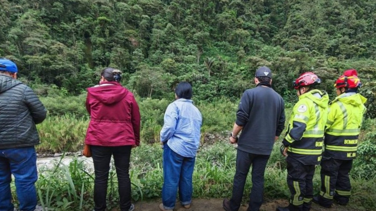 La búsqueda del joven continúa en la vía Alóag-Santo Domingo.