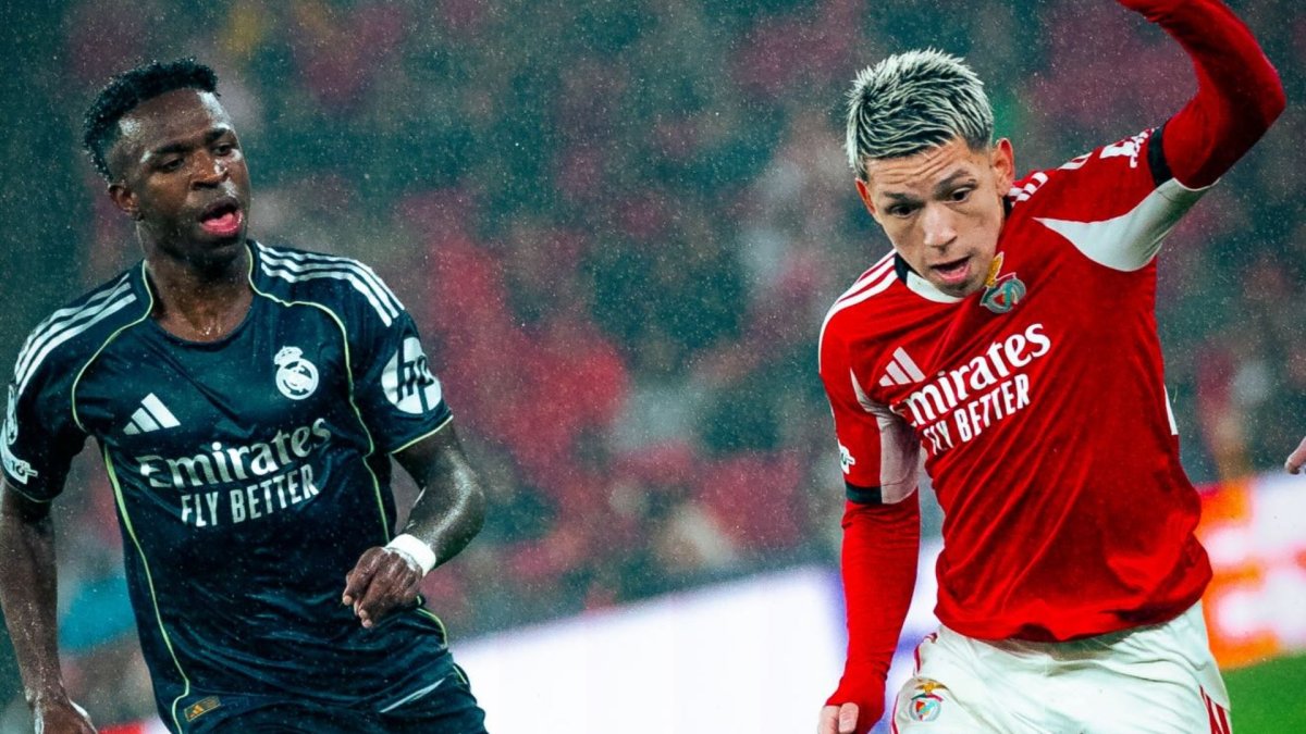 Prestianni (d) y Vinícius Jr. protagonizaron un presunto episodio de racismo en la Champions League.