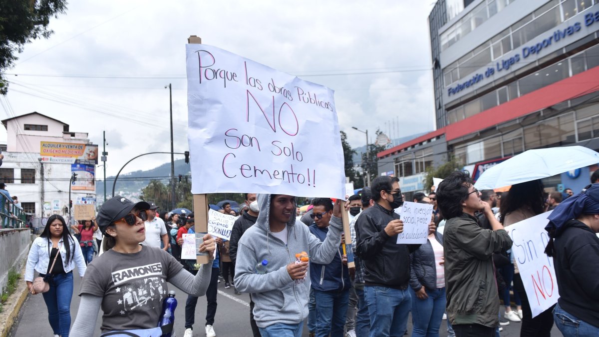 En Quito se realizó una marcha en rechazo a las reformas planteadas al Cootad.