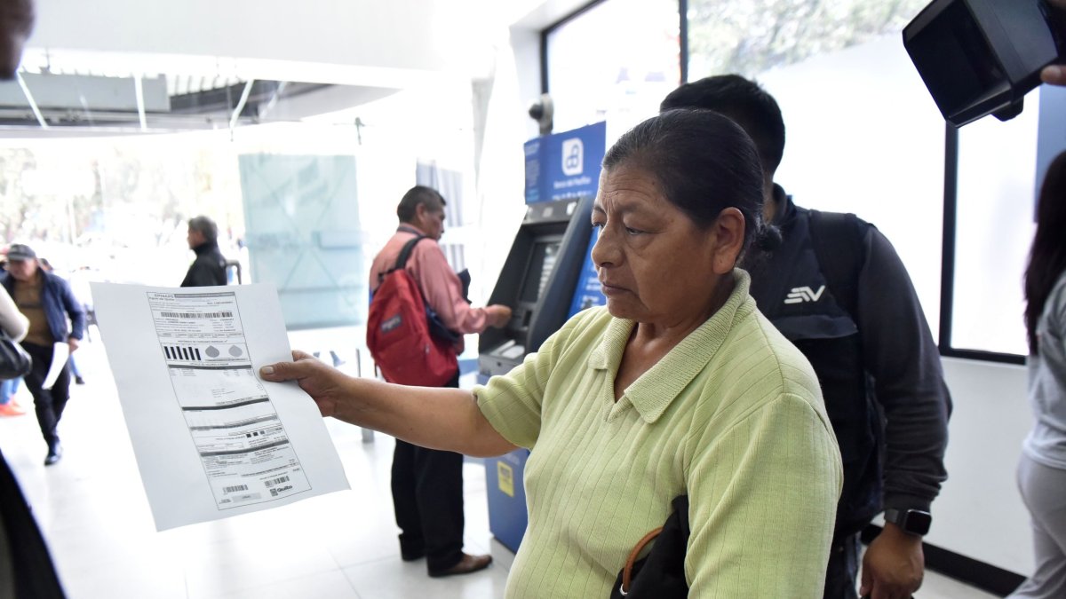 El aumento en la tasa de recolección de basura incluso llegan al 300%, según las alertas de los vecinos.