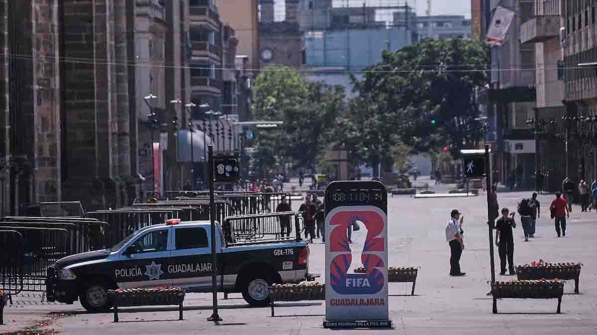 Guadalajara, ciudad que acogerá el Mundial 2026, fue víctima de desmanes por la muerte de ‘Mencho’, que ahora tiene en riesgo la designación.