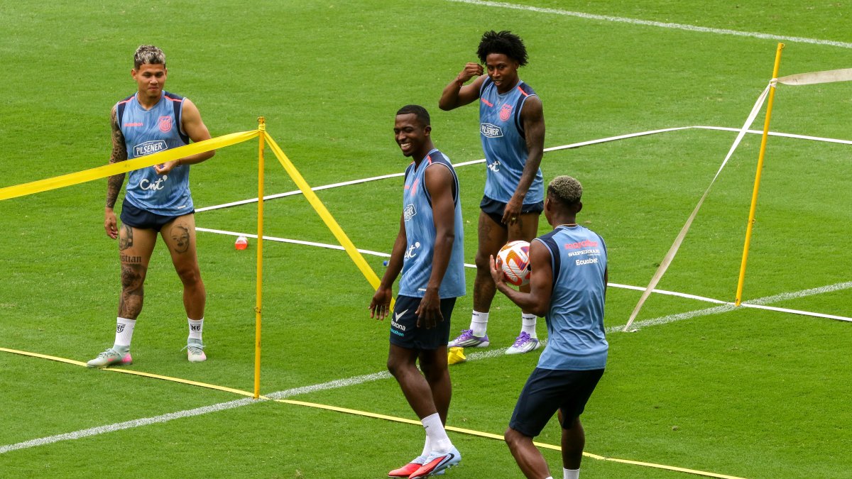 La Tri se junta en Madrid para enfrentar a Marruecos y Países Bajos en amistosos que definirán la nómina.