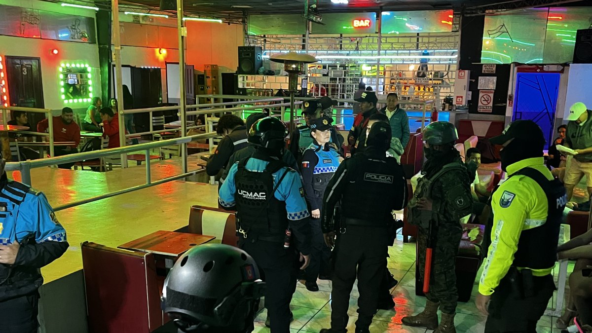 Bares y discotecas del sur y valle de Quito fueron intervenidas el fin de semana.