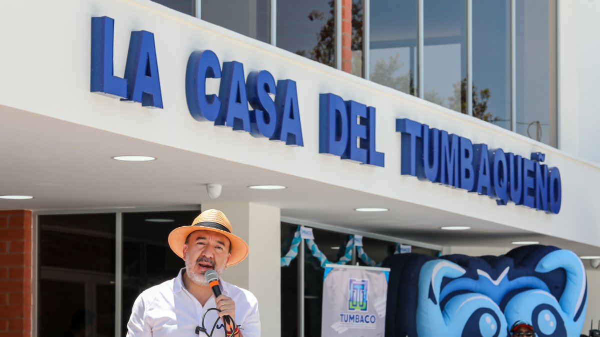 Pabel Muñoz durante la inauguración de la Casa del Tumbaqueño.
