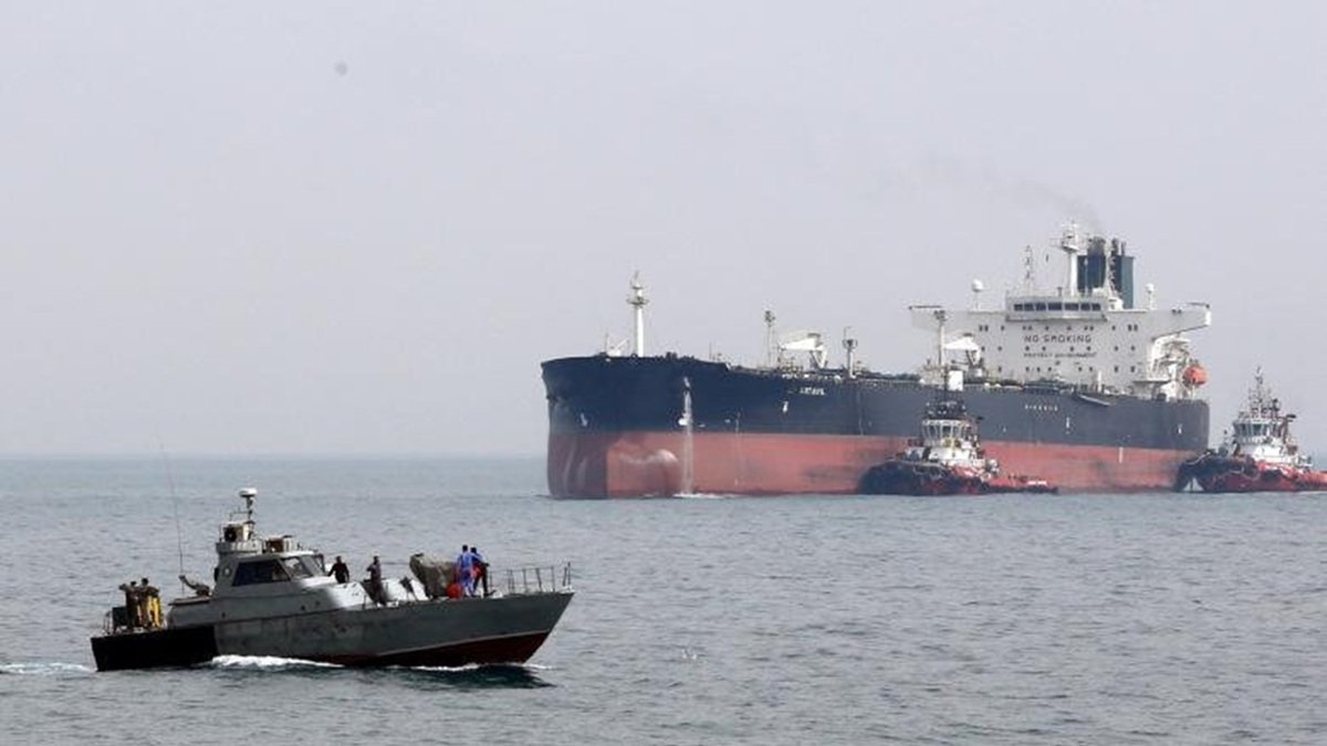 El estrecho de Ormuz es clave para el transporte de crudo.