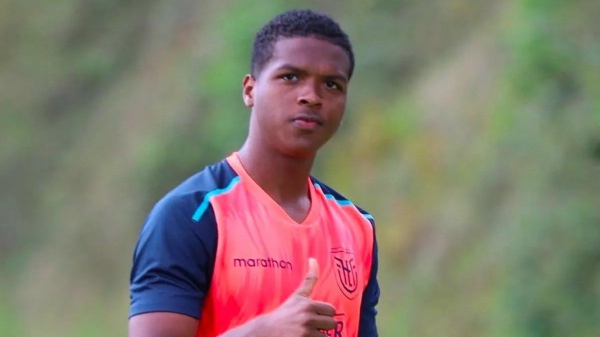 Davis Bautista ha sido parte de las selecciones menores de la Tricolor.