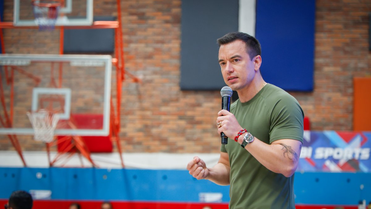 Daniel Noboa es acusado por Negro Willy de presuntos vínculos con el narcotráfico durante una entrevista internacional.