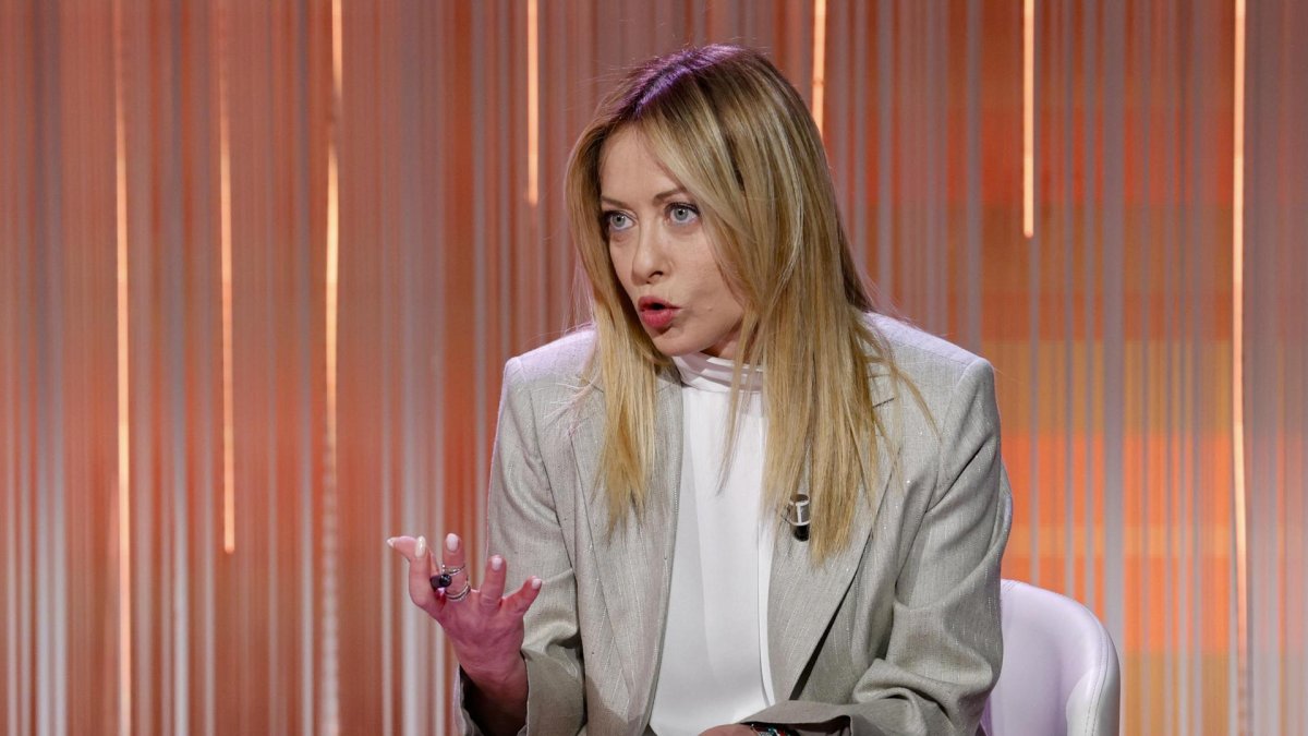 La primera ministra italiana, Giorgia Meloni, aparece en el programa de televisión italiano Raiuno Cinque Minuti,en Roma (Italia), el 20 de marzo de 2026.