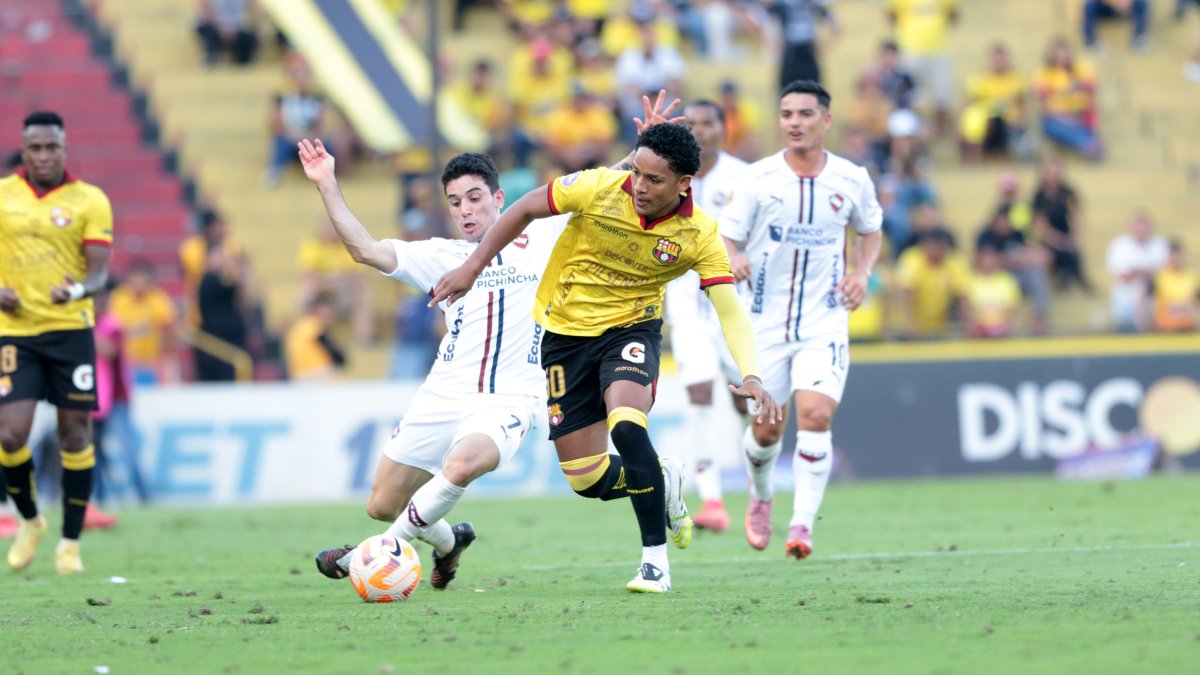 Barcelona SC y Liga de Quito empataron 2-2 en el Monumental en la temporada 2025.