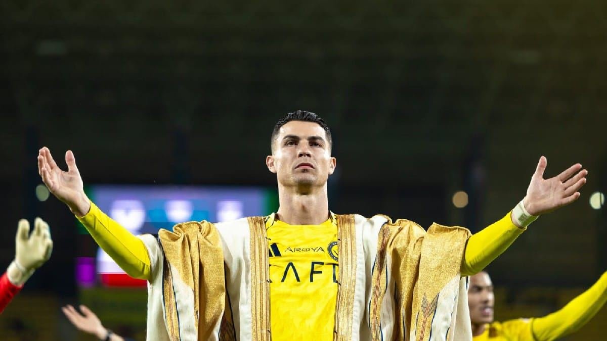 Dueño de cadena de hoteles, CR7 ahora incursiona en el fútbol.