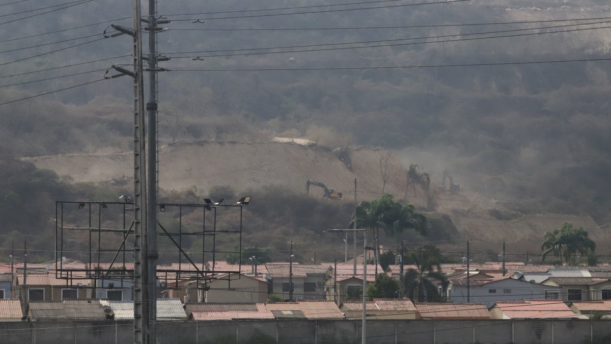 Urbanizaciones de La Aurora se han construido tras la eliminación de varios cerros.