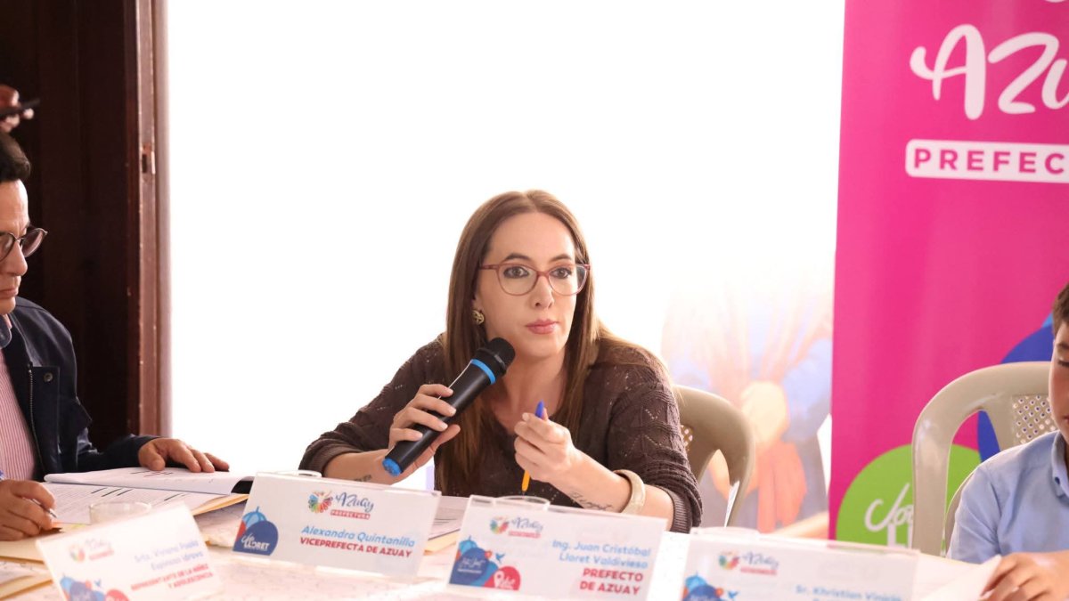 Fiscalía investigará actuación de la viceprefecta del Azuay, Alexandra Quintanilla durante un procedimiento de tránsito.Cortesía