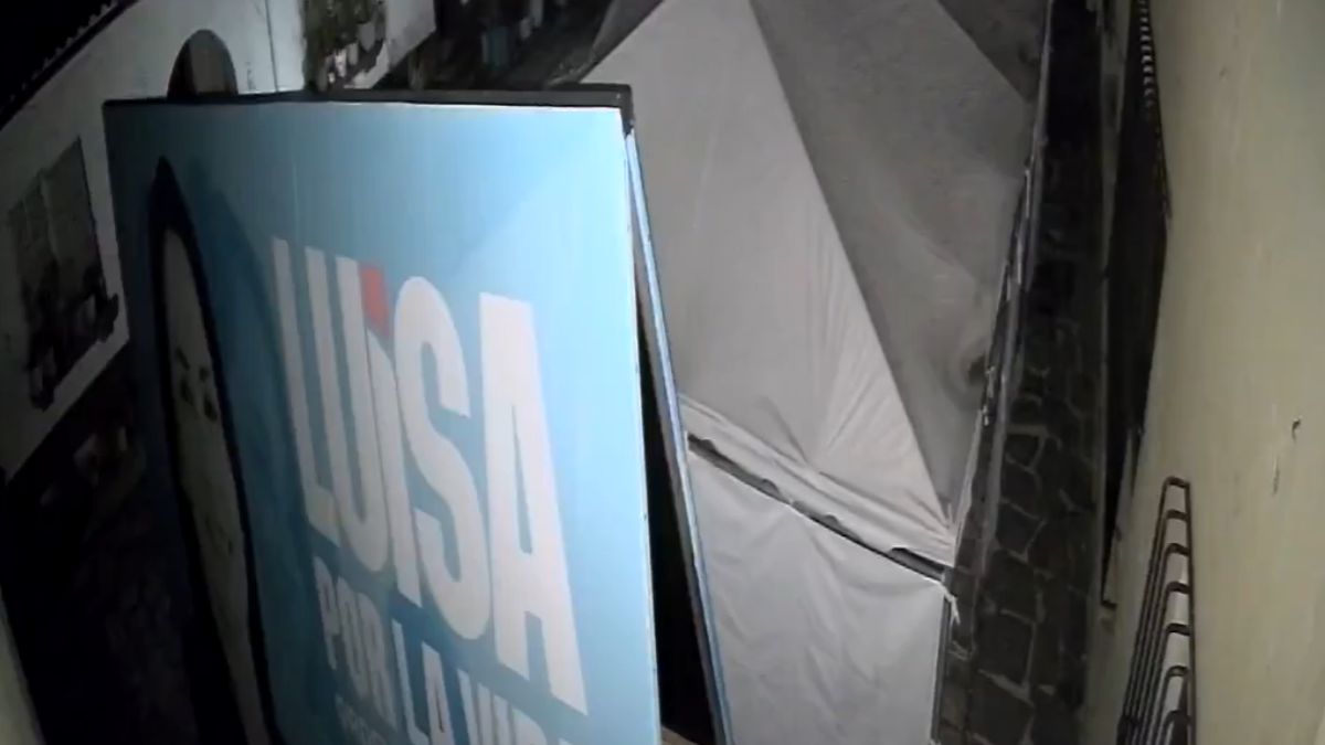 Un video muestra el supuesto allanamiento a la sede de la Revolución Ciudadana.