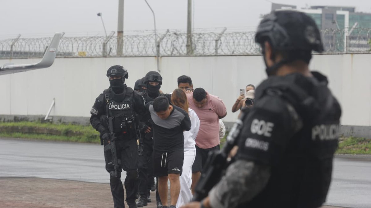 La Operación Costa dejó 16 detenidos en Ecuador y otros implicados en Europa, tras una investigación de 20 meses por nexos con la mafia albanesa.