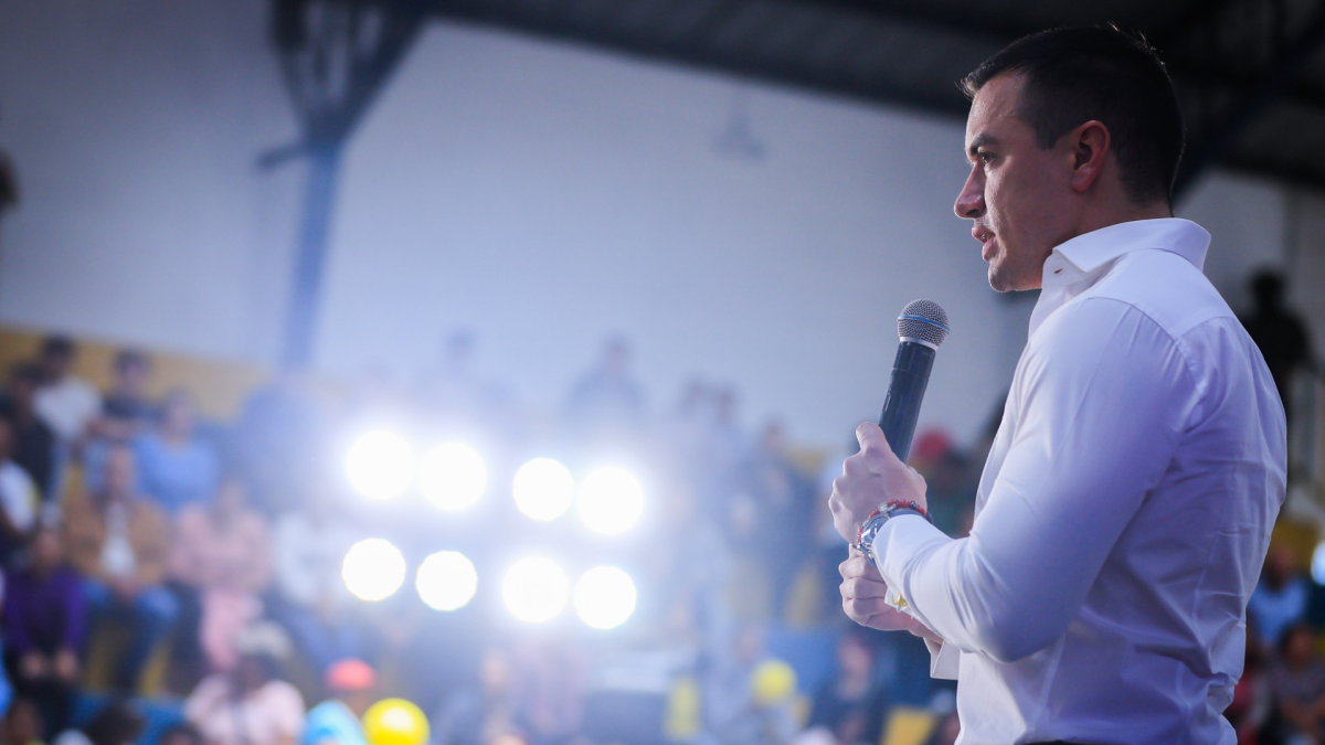 El presidente Daniel Noboa expone su plan contra las extorsiones y el fenómeno de las ‘vacunas’ en Ecuador.