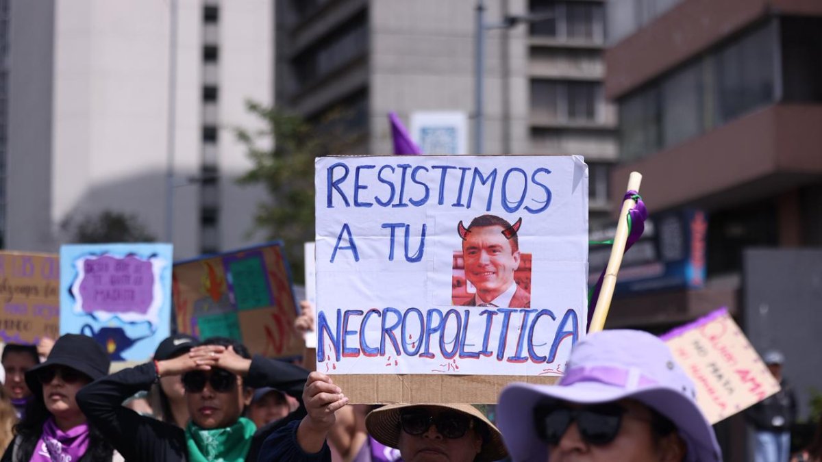 raníes muestran imágenes del nuevo líder supremo, Mojtaba Jamenei, en Teherán, Irán, el 9 de marzo de 2026.