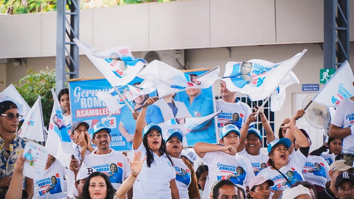 El movimiento Revolución Ciudadana permanecerá suspendido hasta que se conozca qué sucederá con el caso Caja Chica, sobre presunto lavado de activos.