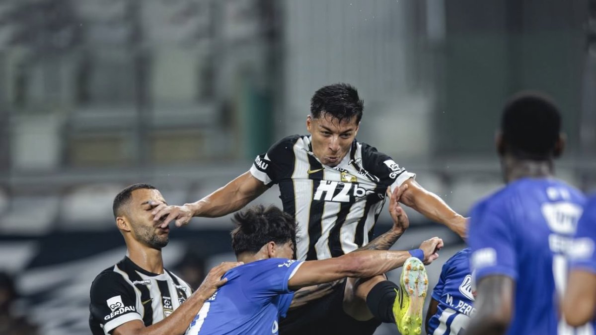 Alan Franco fue uno de los tres ecuatorianos del Atlético Mineiro expulsado.