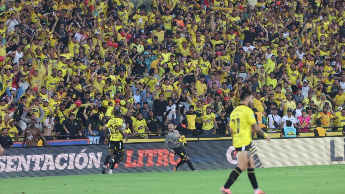 Barcelona SC registra valores pendientes con el Instituto Ecuatoriano de Seguridad Social.