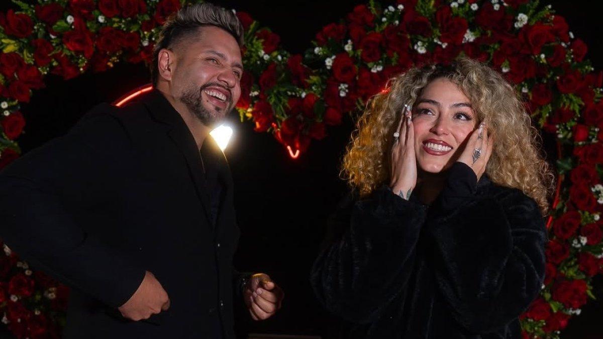 Nicolás Espinosa con su novia, Érika Sólorzano.