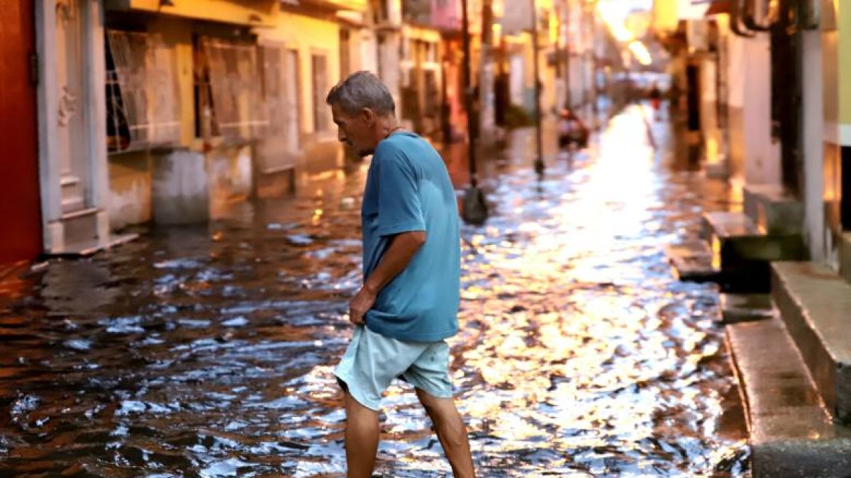 Las inundaciones complican a la ciudadanía.
