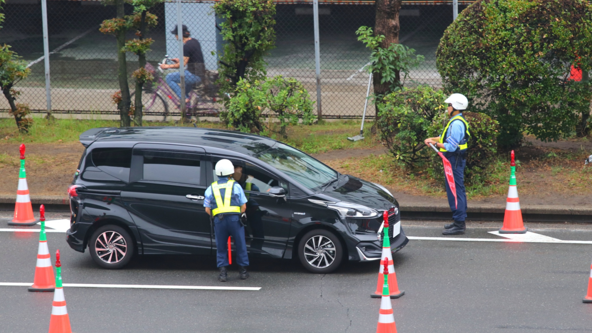 Referencial. Operativos de control en las calles durante el toque de queda en Ecuador, vigente desde el 15 de marzo con horarios y excepciones definidas por las autoridades.