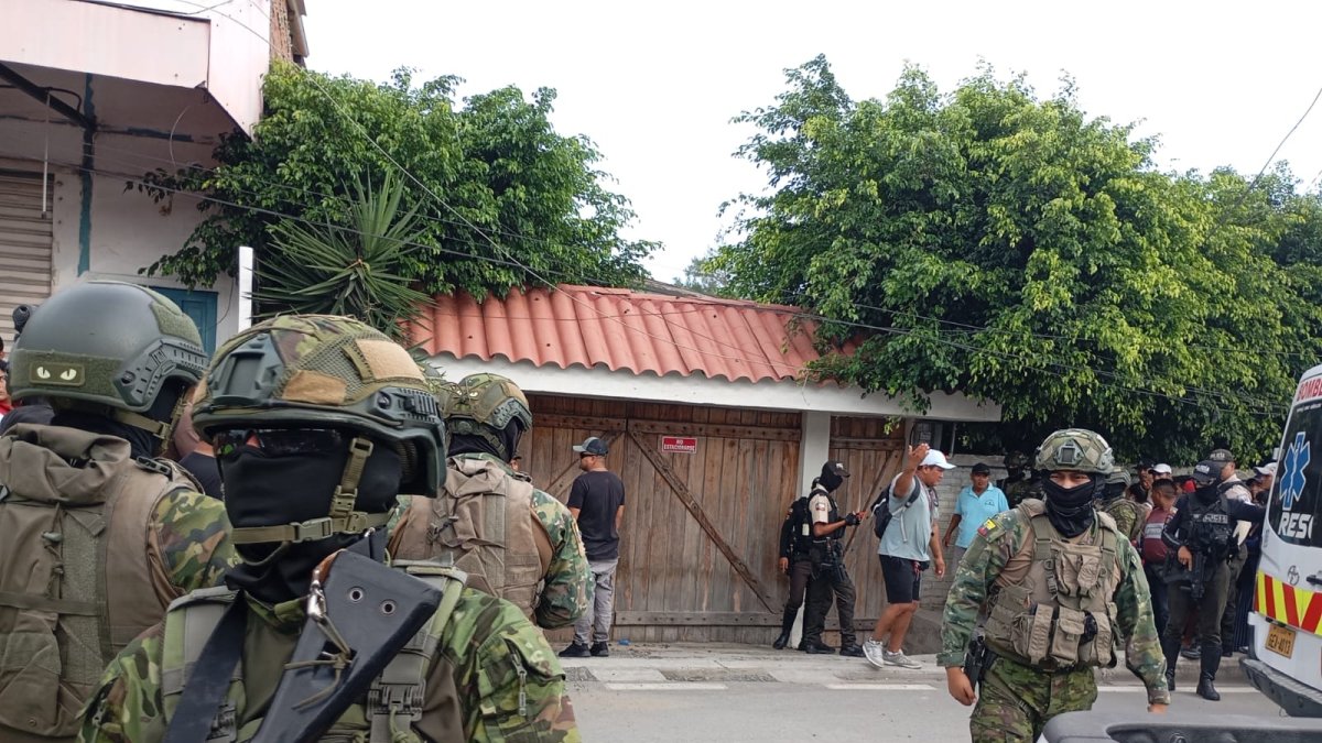 Policías y militares llegaron al lugar del crimen