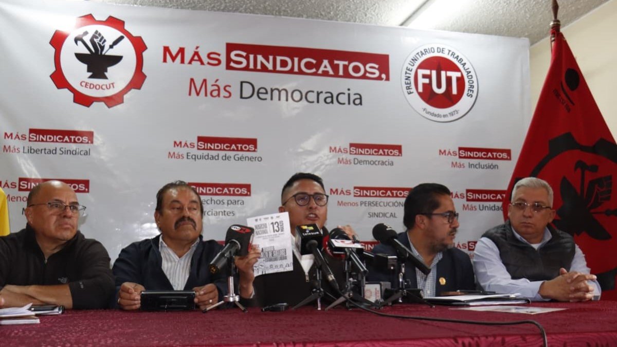 Organizaciones de Trabajadores y la UNE ratificaron las movilizaciones del 13 de marzo contra el acuerdo que modifica la jornada laboral y las recientes leyes aprobadas en la Asamblea.