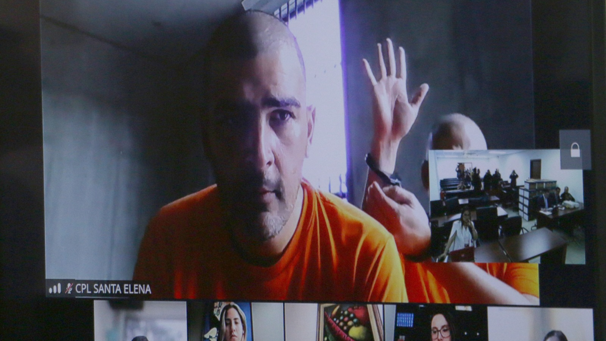 El alcalde de Guayaquil, Aquiles Álvarez, ha sido observado por las autoridades de control en su administración y en su vida personal.