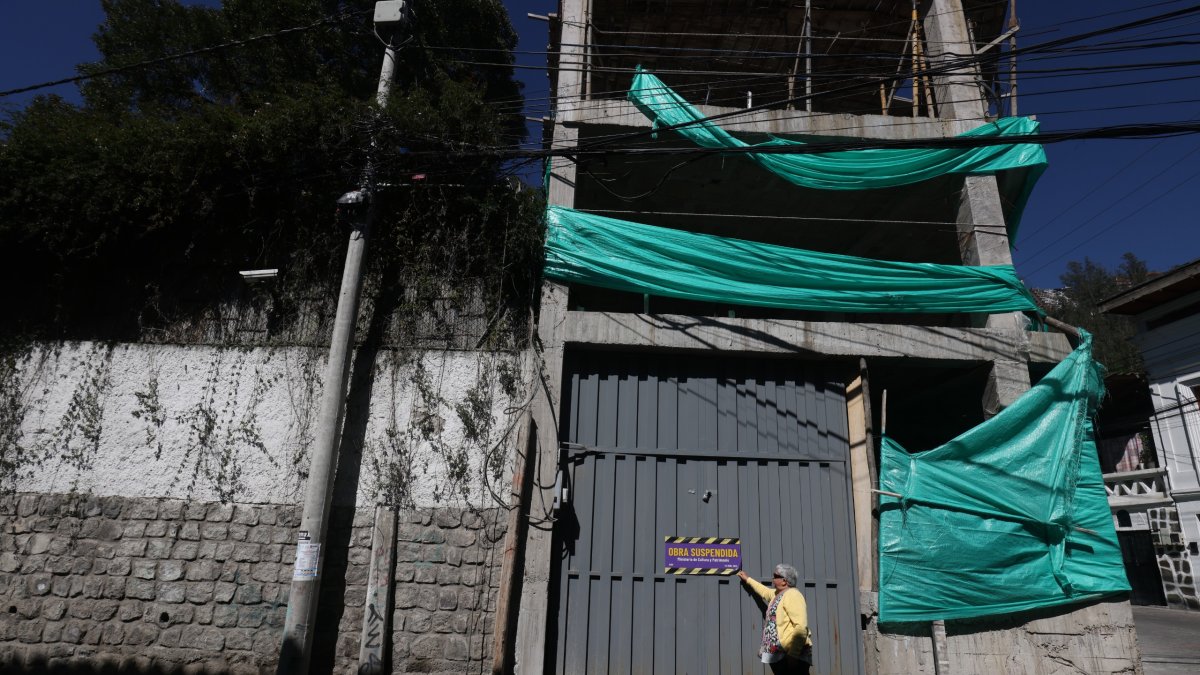 Según la SOT, la construcción altera la armonía del paisaje urbano histórico de Guápulo.