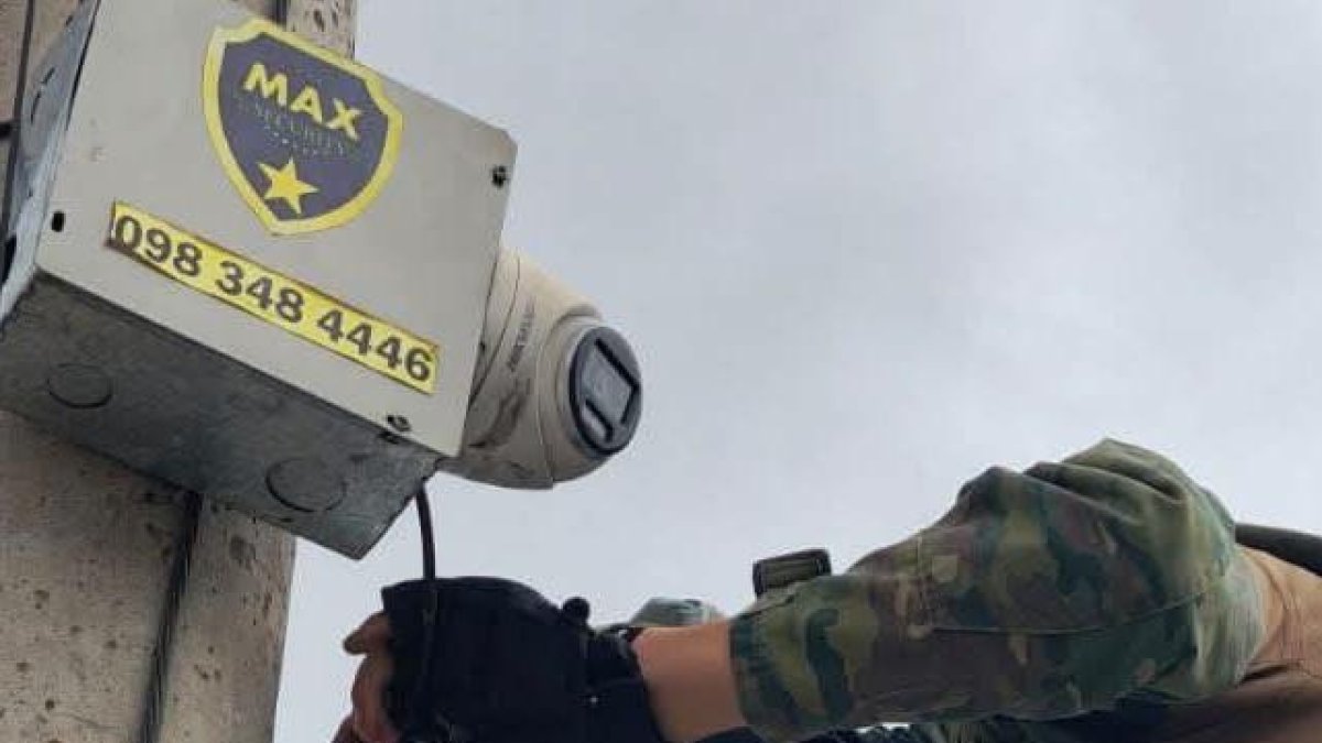 Una operación ejecutada en Guaranda, provincia de Bolívar, permitió el desmantelamiento de una red de videovigilancia ilegal