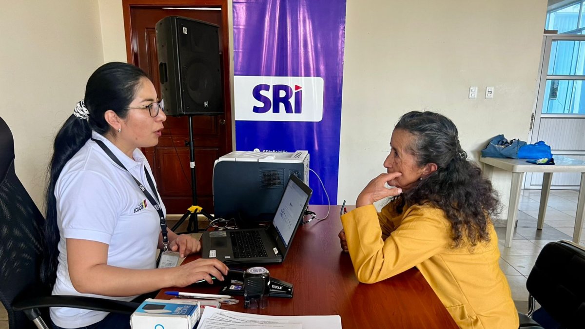 Adultos mayores siguen levantando quejas por retrasos e impagos de este beneficio.