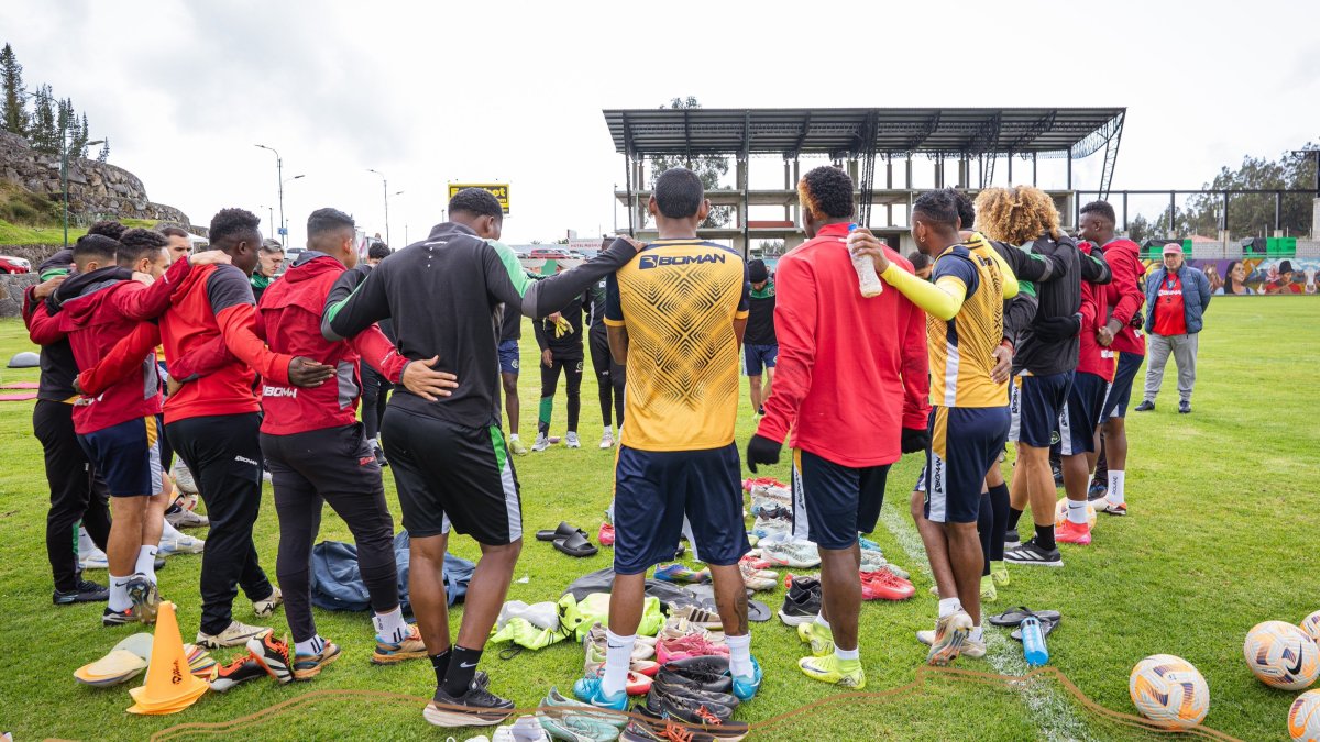 Mushuc Runa visitó a Universidad Católica en el estadio Olímpico Atahualpa.