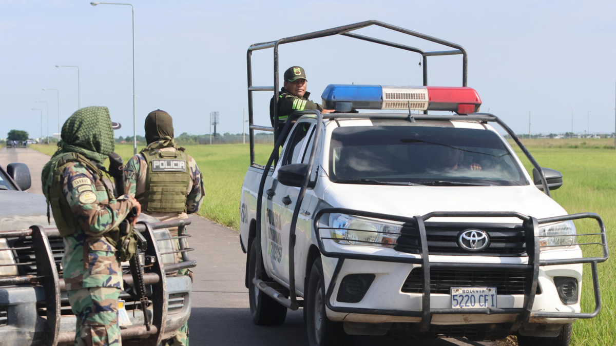 Operativo policial en Bolivia tras revelarse planes de atentados vinculados al narco Sebastián Marset y ciudadanos ecuatorianos.