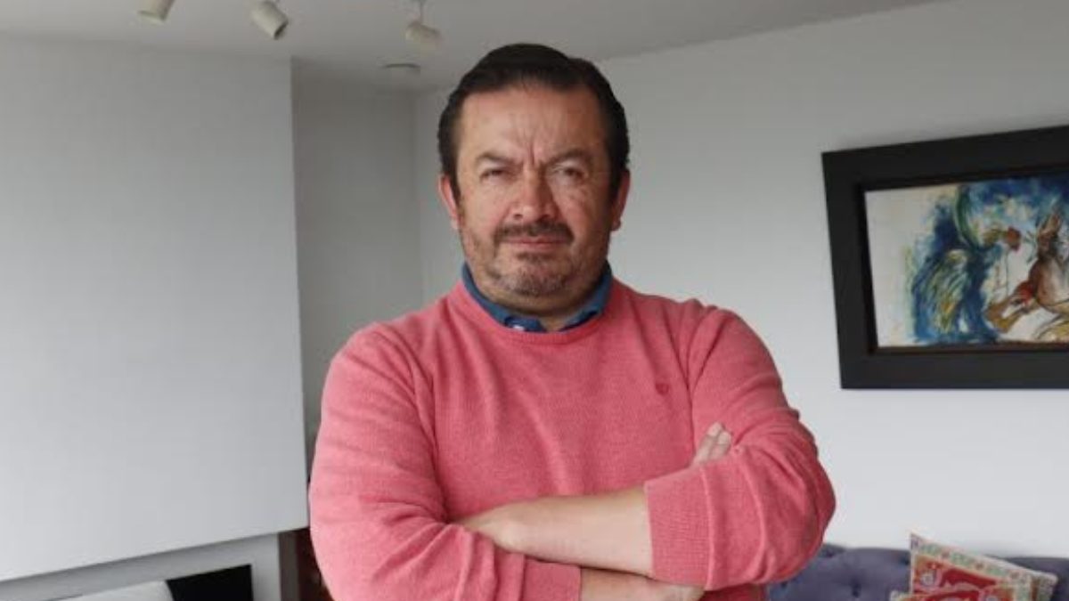 Fabricio Villamar fue concejal de Quito, cuando Augusto Barrera fue alcalde. También fue legislador.