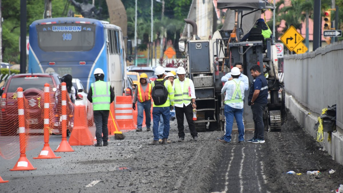 Intervención vial en la avenida Barcelona.