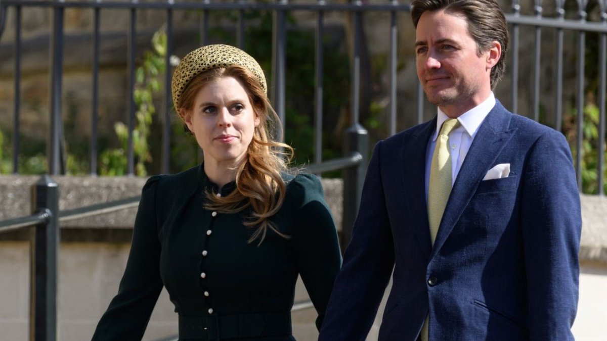 Beatriz de York con su esposo.