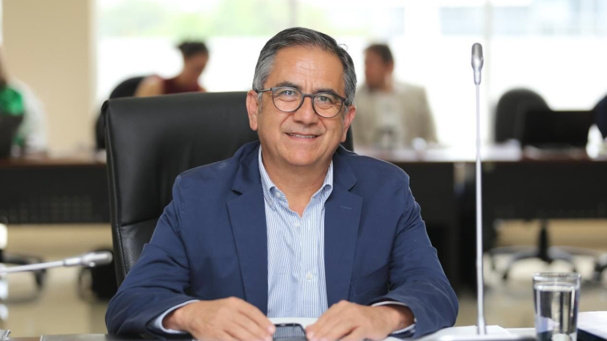 El exalcalde de Quito, Augusto Barrera, se ha volcado a la academia. Pero ha seguido opinando sobre política.