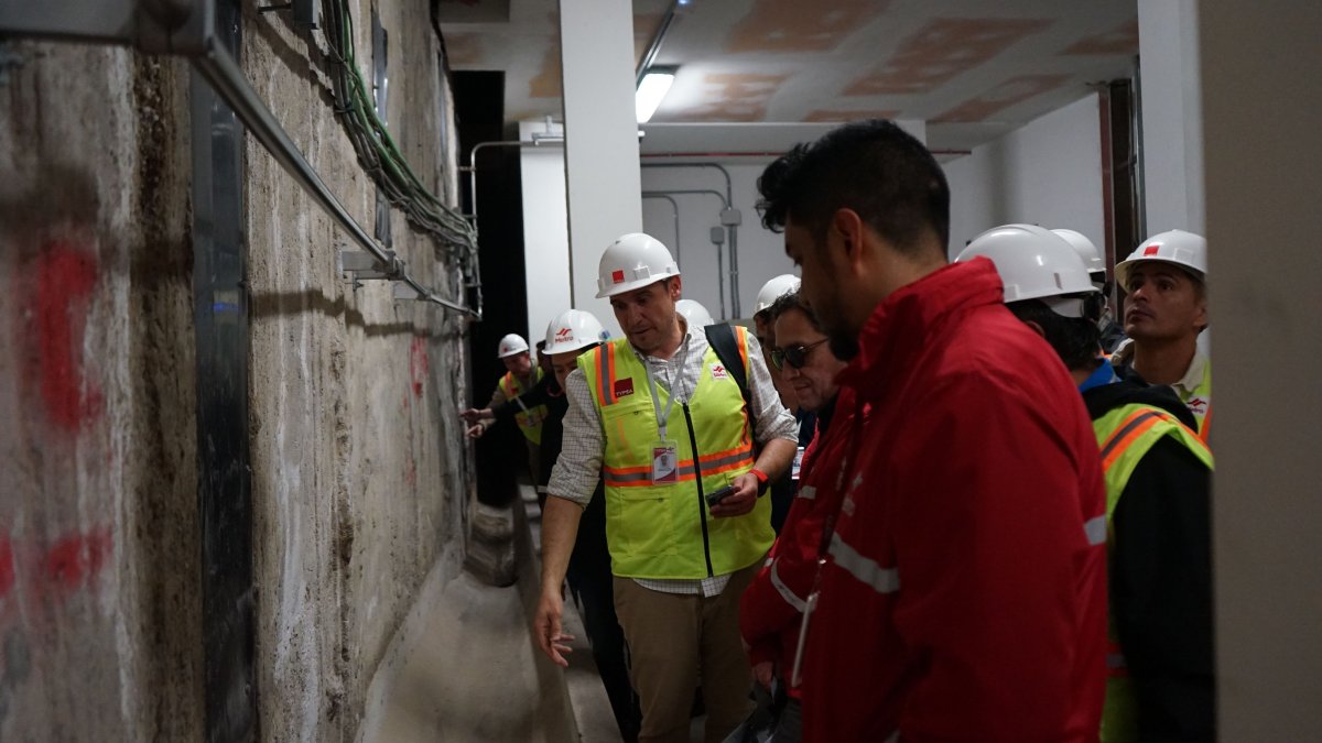Los técnicos españoles recorrieron la estación de El Labrador, Solanda y Talleres y Cocheras, en Quitumbe.
