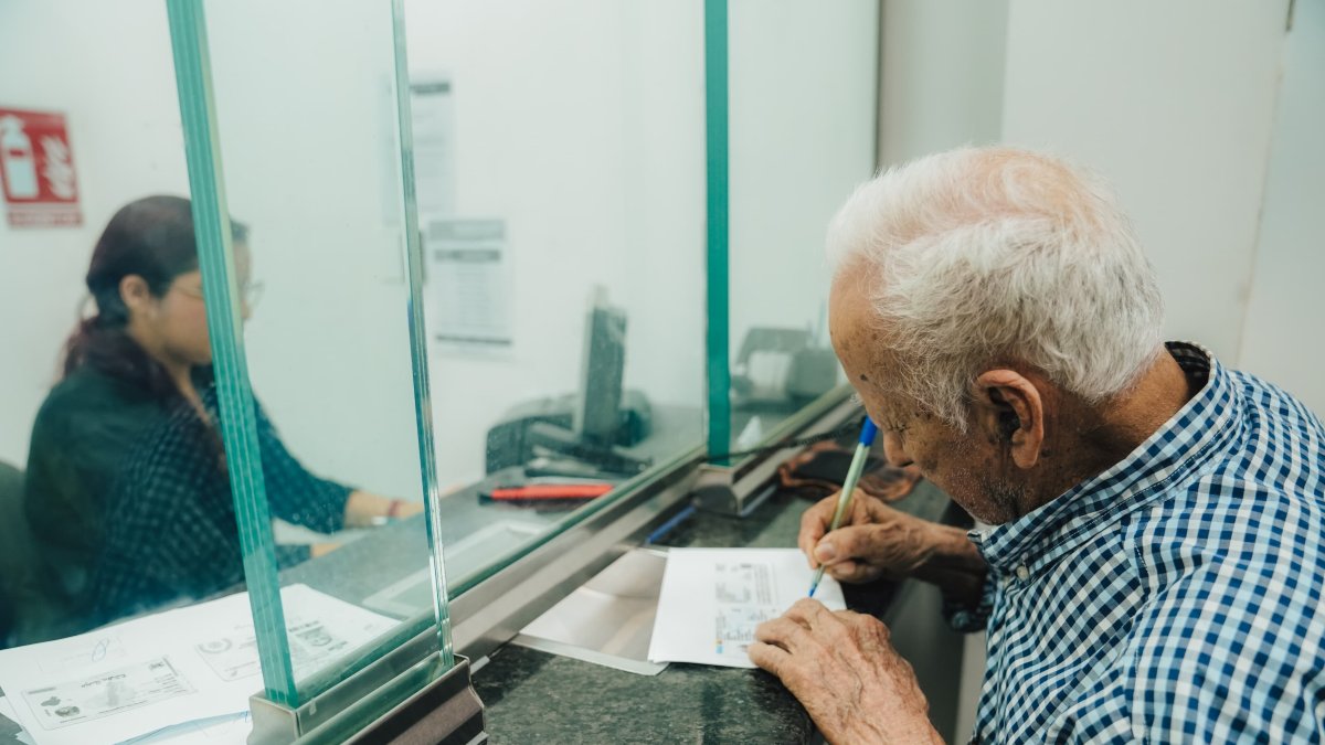 A través de BanEcuador, productores cobraron su bono.