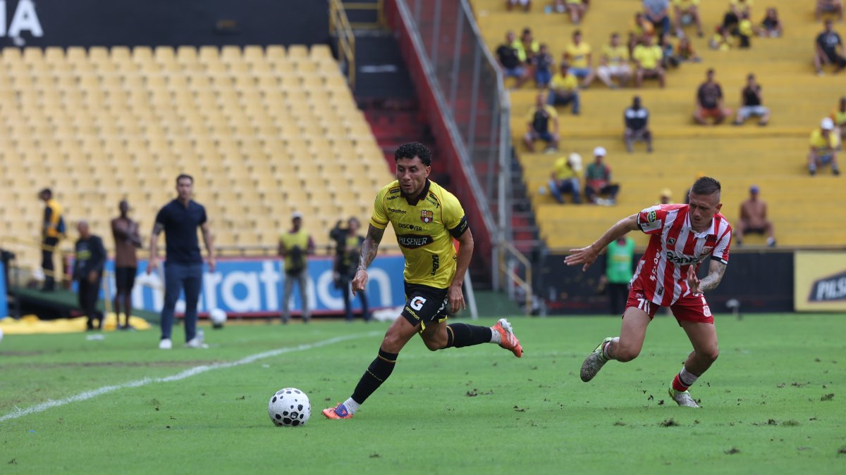 Joao Rojas es el encargado de manejar el ataque de Barcelona SC.