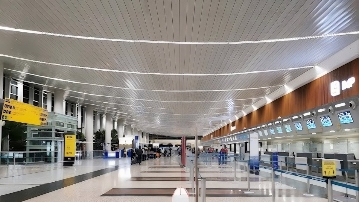El Municipio de Guayaquil recuperó, en 2006, el aeropuerto de Guayaquil y lo convirtió en una terminal premiada internacionalmente, recordó el Partido Social Cristiano (PSC).